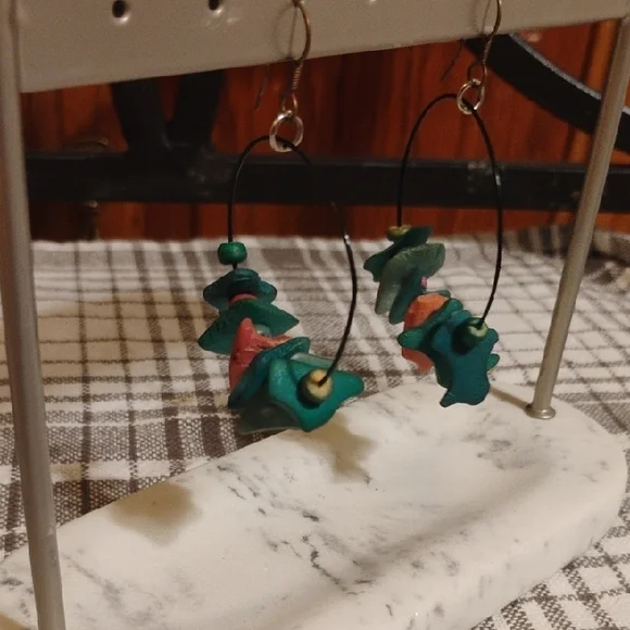 Handmade Beaded Hoop Earrings – Teal & Coral ✨🌊 - Picture 2 of 3